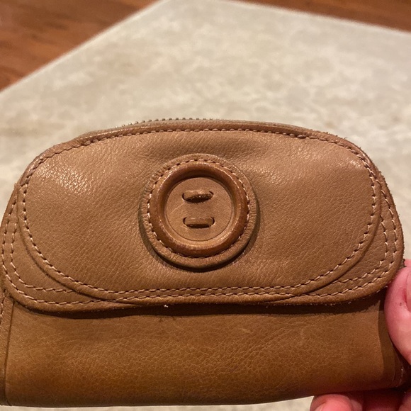 Fossil vintage leather full zip wallet. Soft Taupe tan like new - Picture 6 of 7